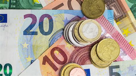 ₱ to euro
